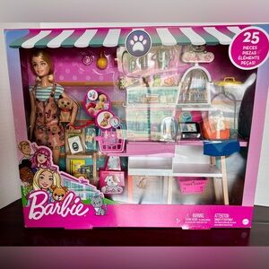 Barbie Pet Clinic Playset in Pink and Teal